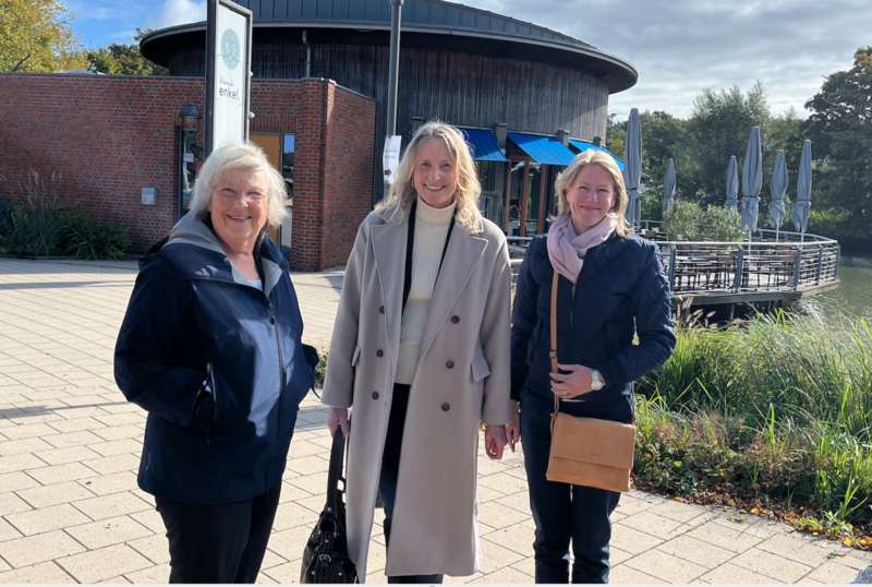 Bärbel Höhn, Barbara Köß (stellvertretende Bürgermeisterin), Melanie Wiebusch (Forum Oelde)